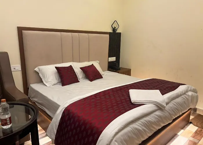 Hotel Gokulam Grand