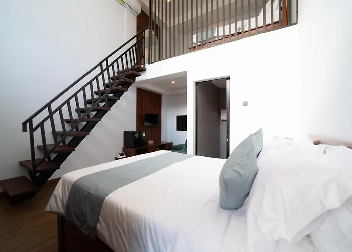 Lunaire Guest House