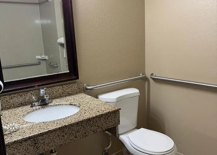 Lavale Inn Cumberland Area