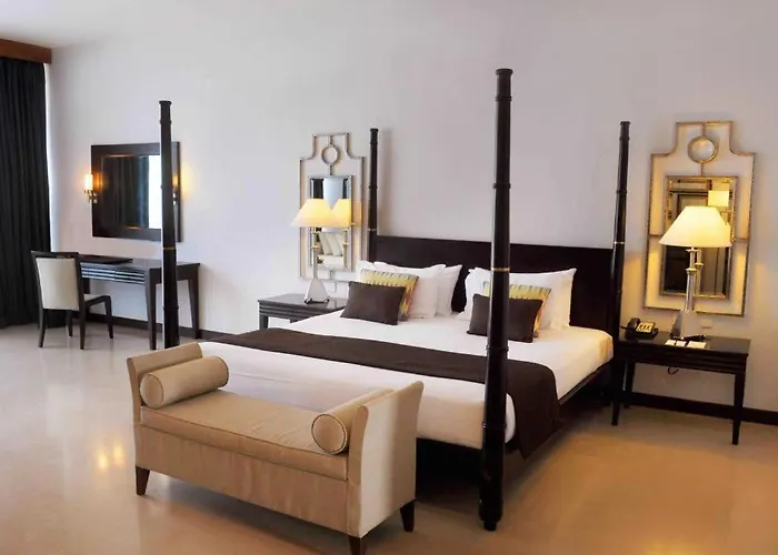 Blue Water Club Suites