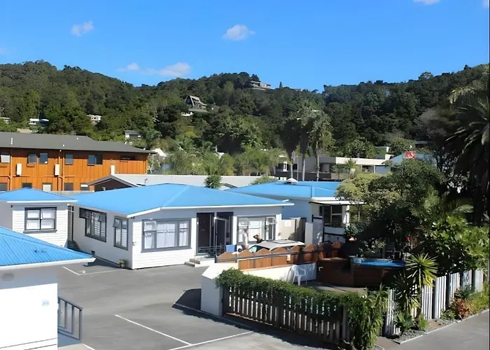 Base Bay Of Islands