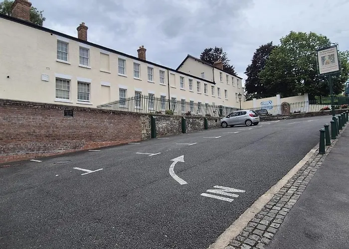 St Winefride'S Guesthouse