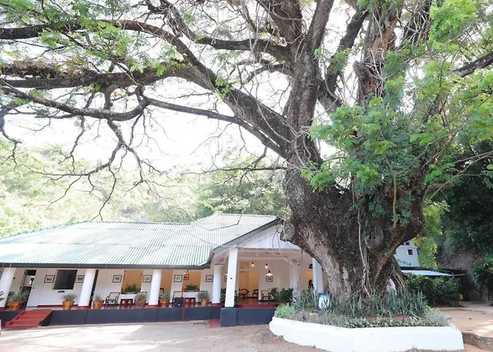 Belihuloya Rest House