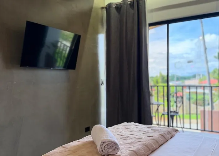 Hotel Oasis Aya Fe