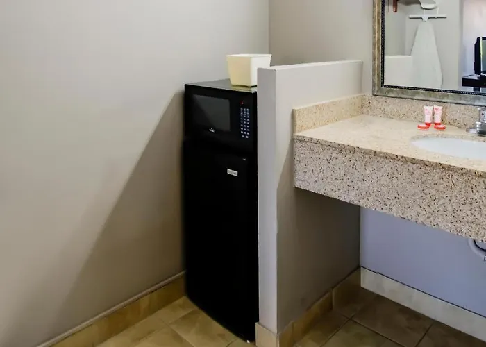 Cypress Inn & Suites Washington By Oyo