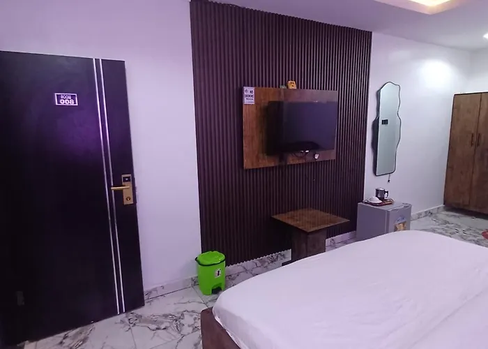 Lakabana Edge Hotel And Suites