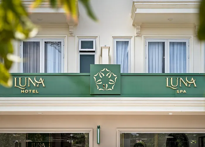 Luna Hotel