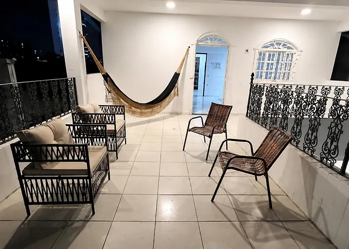Encantos do Mar Hostel