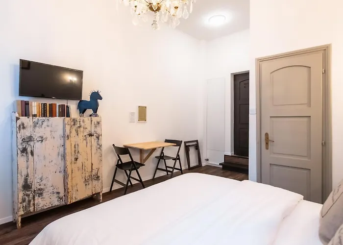 Mr Goergey Art Hotel