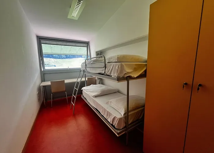 Mountains Hostel - Lago Di Tesero