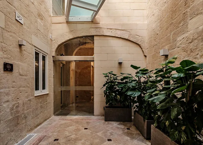 Casa Radiant