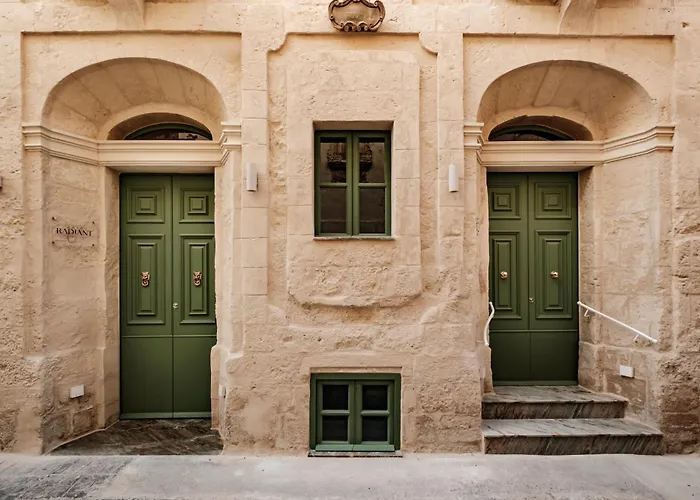 Casa Radiant