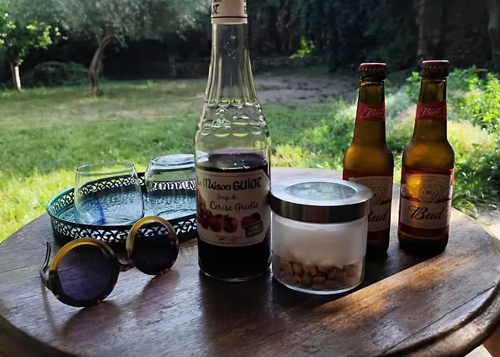 Aux Mimosas