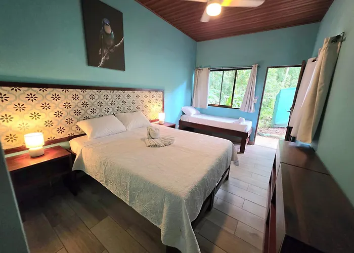 Senda Adults Only Hostel