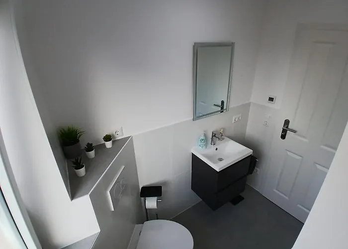 City Hub Room 23 - Mit Balkon