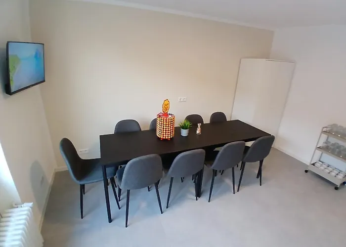 City Hub Room 24 - Mit Balkon