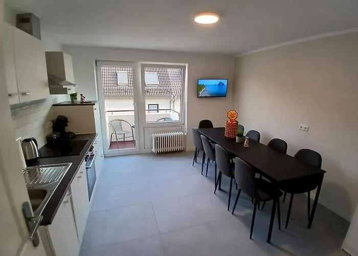 City Hub Room 25 - Mit Balkon