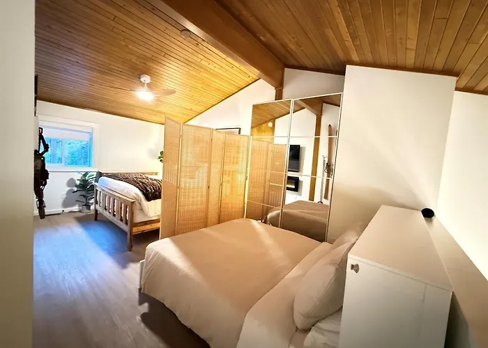 Summit View Collection