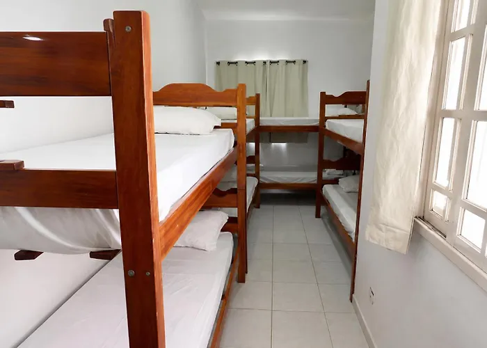 Encantos Do Mar Hostel