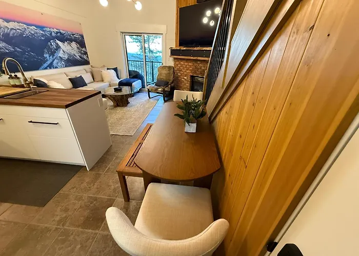 Summit View Collection