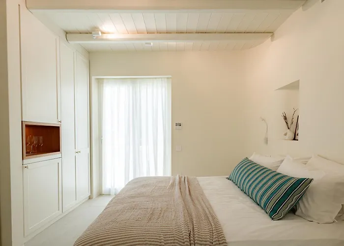 Naxia Gaia Suites