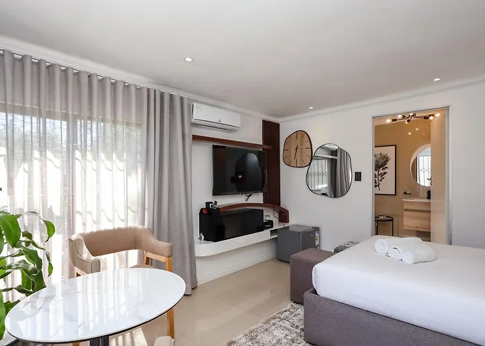6Th On Jupiter Boutique Hotel And Events