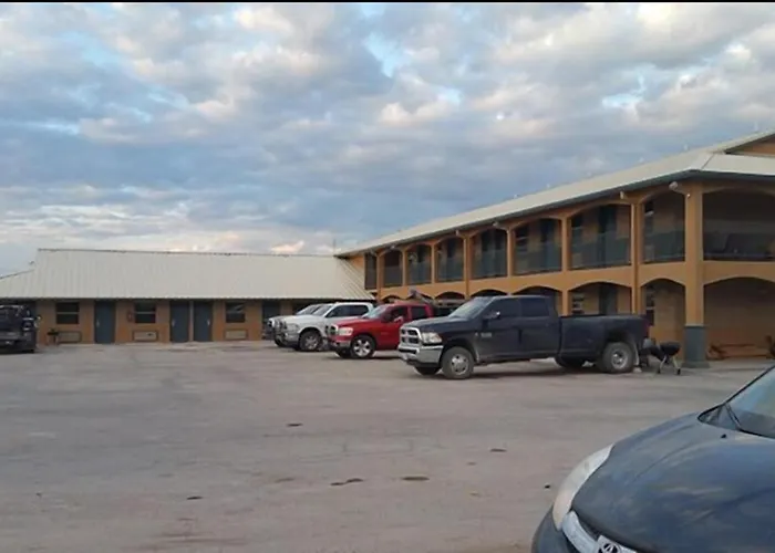 Derrick Inn