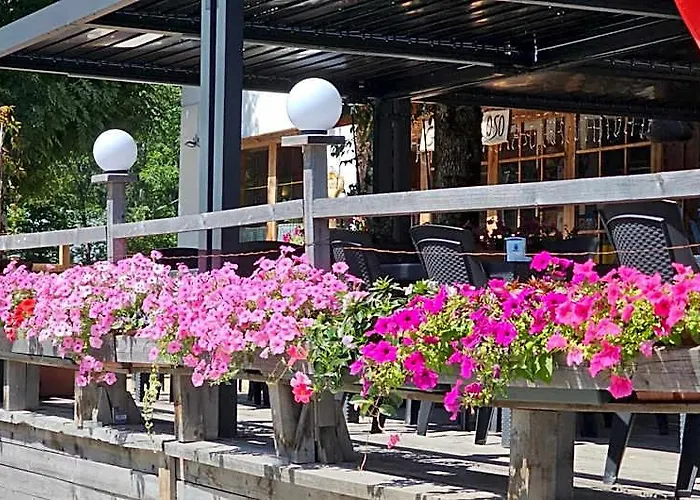 Hotel Griglieria Pizzeria Gnomo Goloso