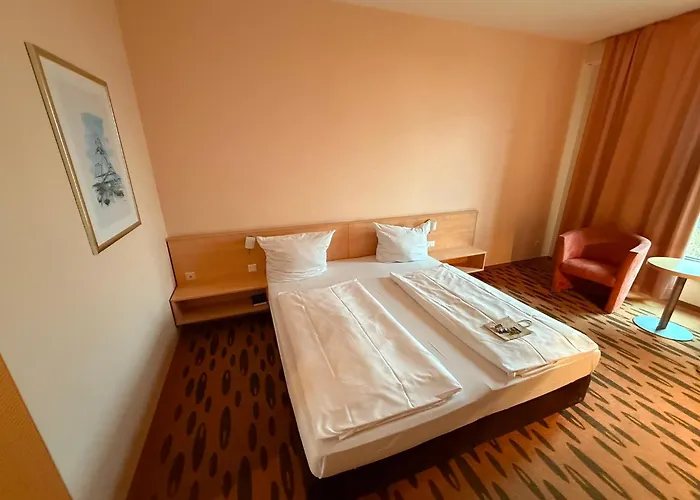 Hotel Rhein-Ruhr Bottrop by Mayburgh