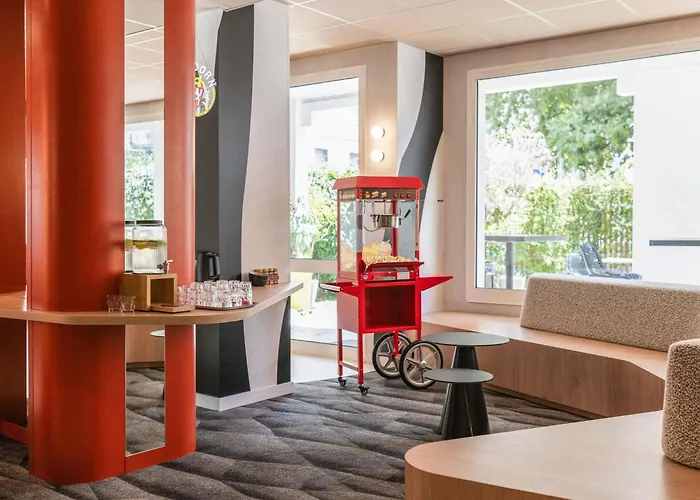 Ibis Styles Lyon Gorge De Loup Saphir
