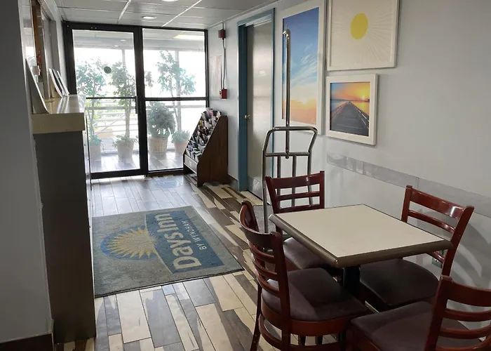 Days Inn By Wyndham Jersey City