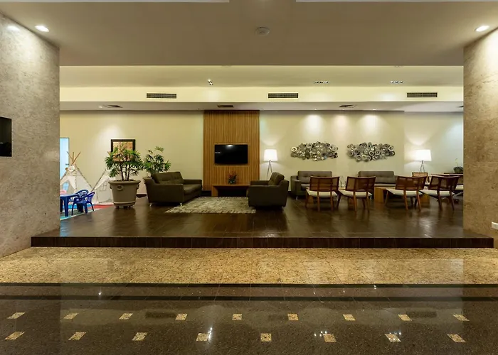 Hotel Deville Prime Maringa