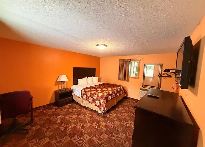 Blue Sky Inn Glens Falls-Saratoga-Lake George
