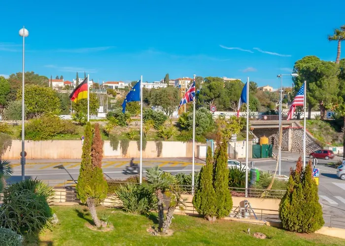 Holiday Inn Nice - Port St Laurent By Ihg