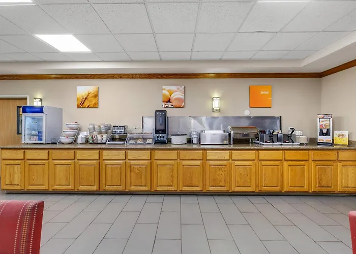 Comfort Suites Airport