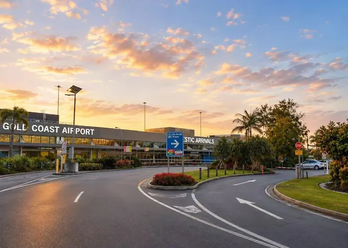 Cooks Endeavour Motor Inn - Near Beach & Gold Coast Airport