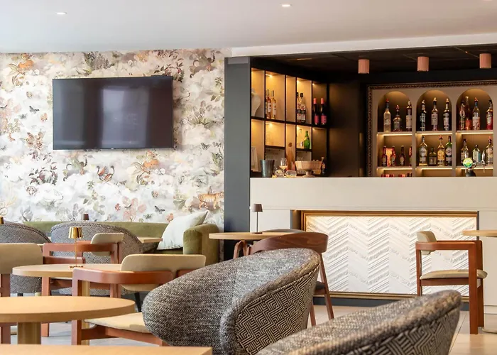 Brit Hotel Cahors Centre - Le Valentre