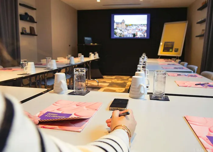 Ibis Styles Laval Centre Gare