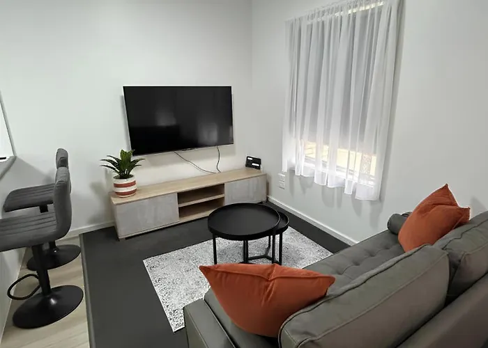 Jacaranda Apartments
