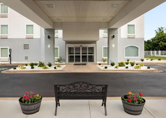 Baymont By Wyndham La Grange Ky Southeast