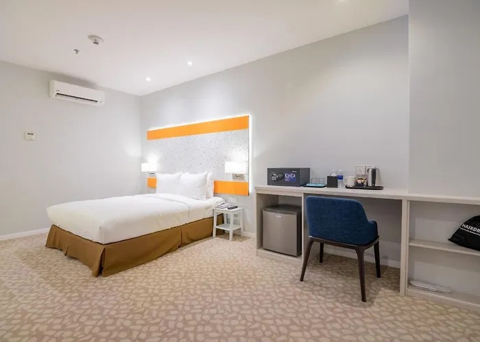 Holiday Inn Express & Suites Johor Bahru By Ihg