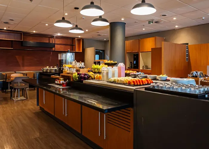 Ibis Santo Andre - Hotel Na Av Industrial E Perto Do Grand Plaza