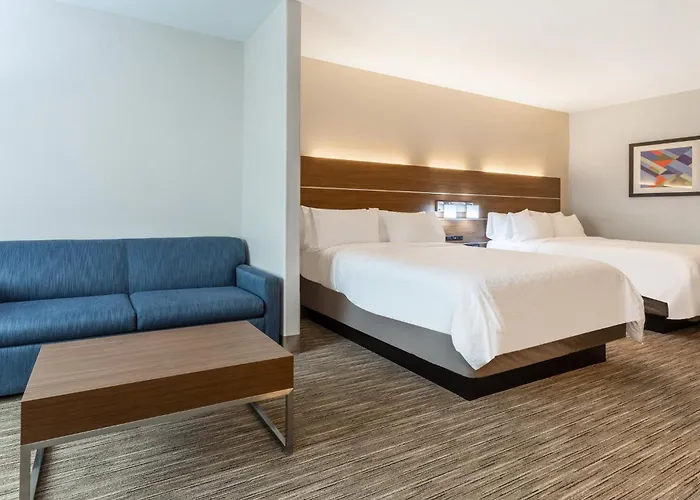 Holiday Inn Express & Suites Kearney By Ihg