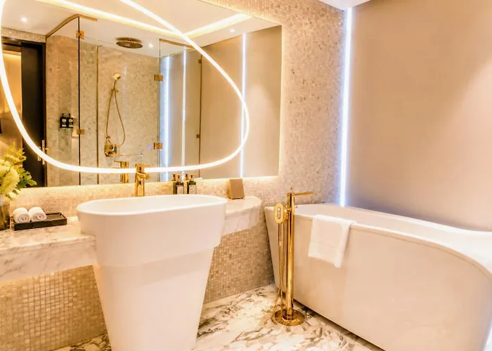 Century Marina Hotel - Lusail