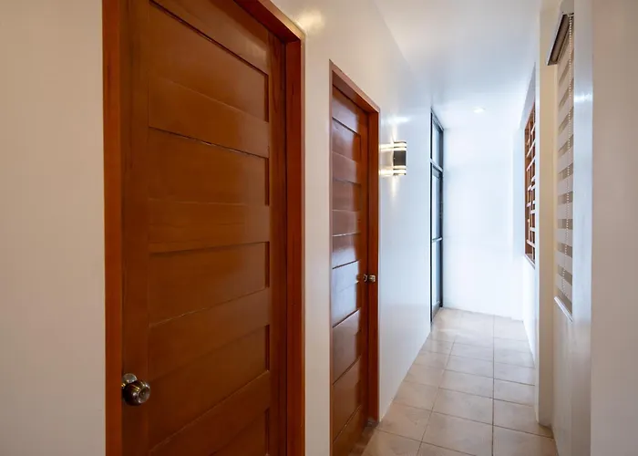 Reddoorz @ Alquiza Residences Paranaque