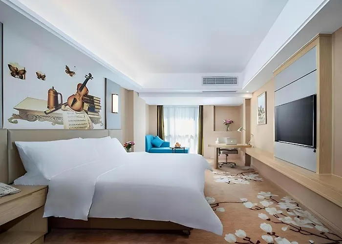 Vienna Hotel Fuzhou Changle Shouzhan Hangcheng Metro Station