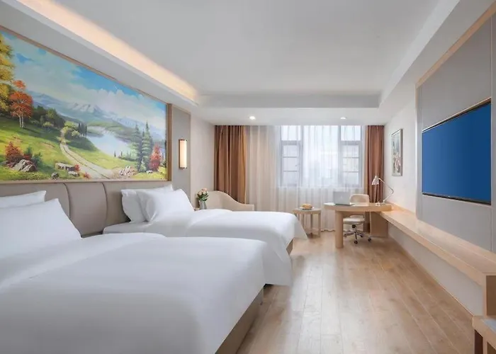 Vienna Hotel Yuxi Hongta Avenue High-Speed Railway Station