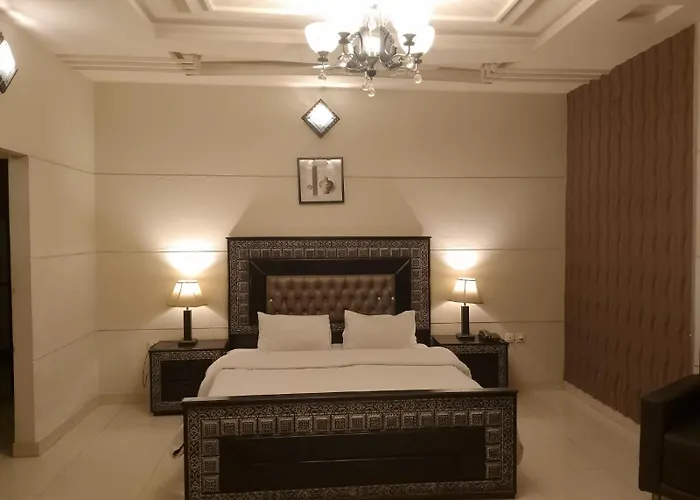 Midway Hotel Sadiqabad Ryk