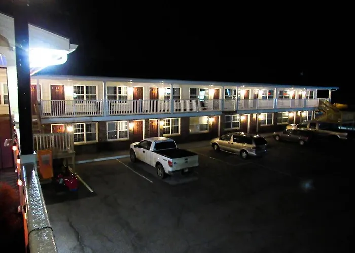 Brewer Motor Inn