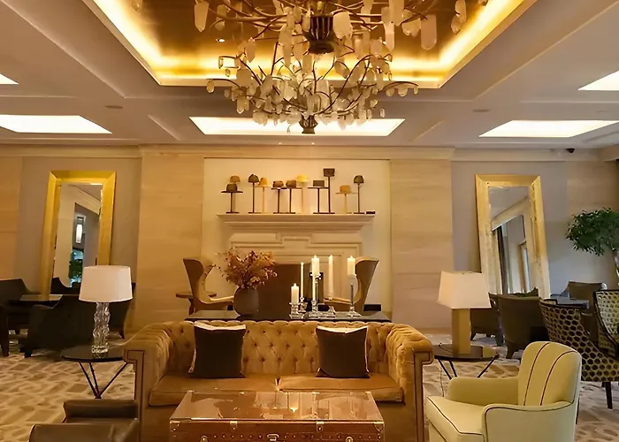 Blue Land Hotel